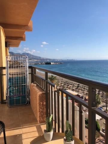 Beachfront Fuengirola Dreamin Apartment Exterior foto